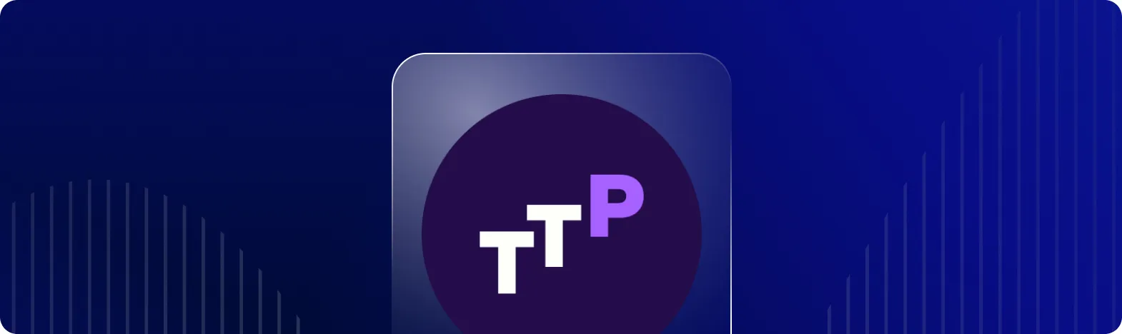 Logo affichant les lettres TP sur un fond bleu foncé.