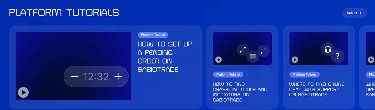 Cartes de tutoriels pour configurer des ordres en attente et trouver des outils sur SabioTrade.